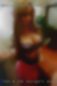 -Has a job swingers and can support themselves.